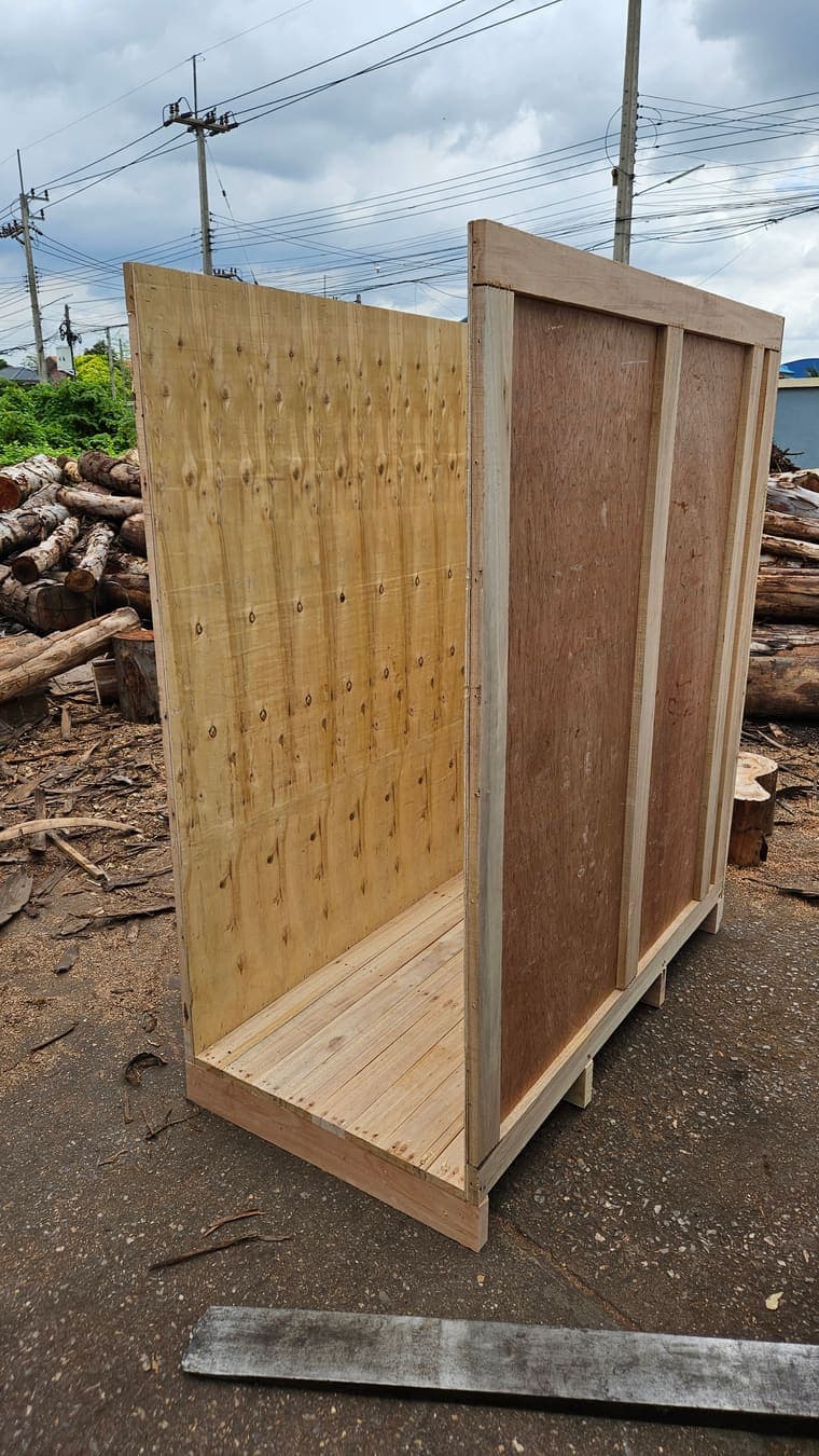 ลังไม้ทรงสูงสำหรับสินค้าเฉพาะงาน โดย BW Pallet