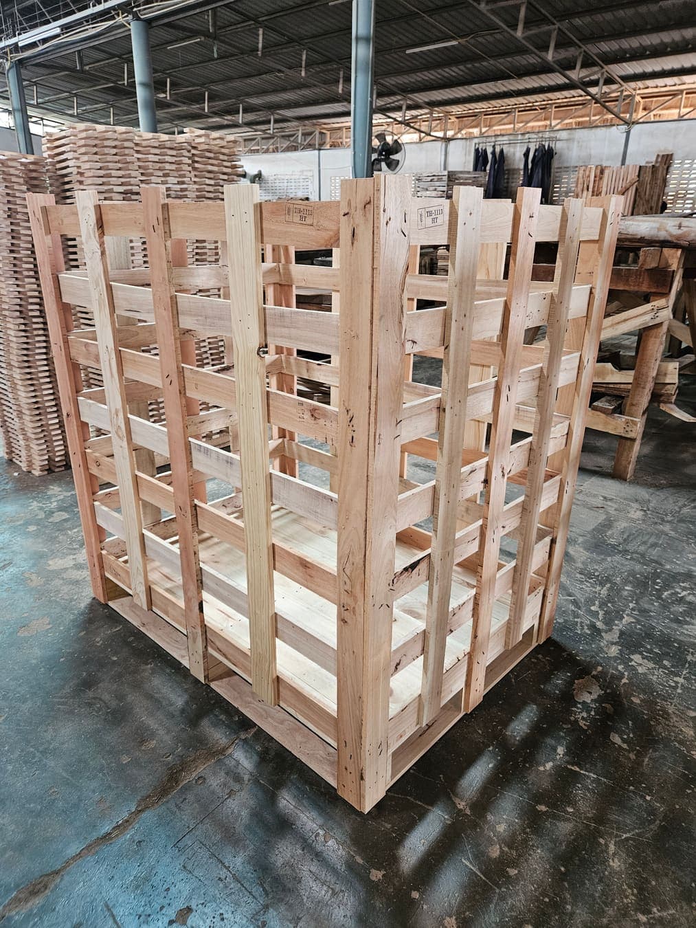 ลังไม้โครงสูง โดย BW Pallet